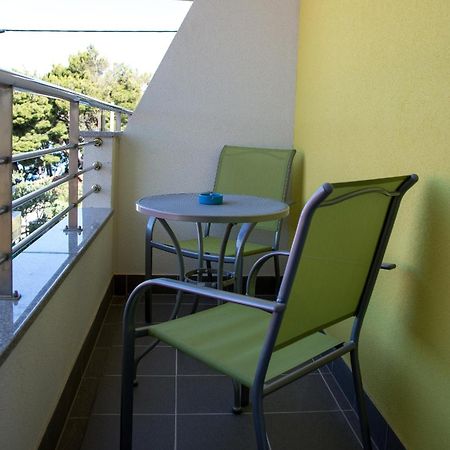 Nemira Sunny Apartments 奥米什 客房 照片