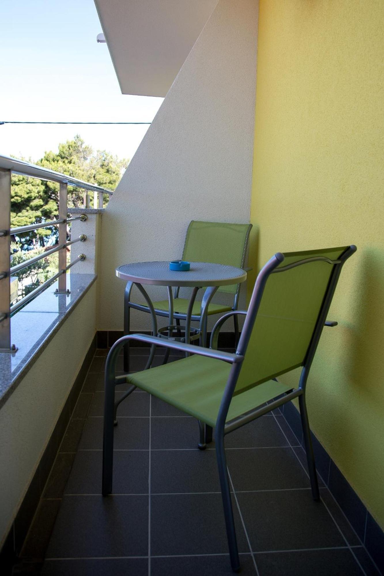 Nemira Sunny Apartments 奥米什 客房 照片
